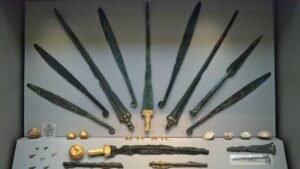 Read more about the article Ancient Greek Military Personal Equipment